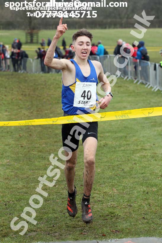 Junior mens Northern Cross Country Champs., Camp Hill Estate, Kirklington.  Photo: David T. Hewitson/Sports for All Pics